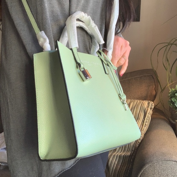 Authentic MARC JACOBS Leather 2 compartments zip Satchel/Crosby - Picture 4 of 14